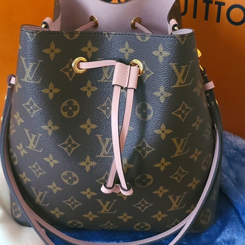 Louis Vuitton neo noe' bag